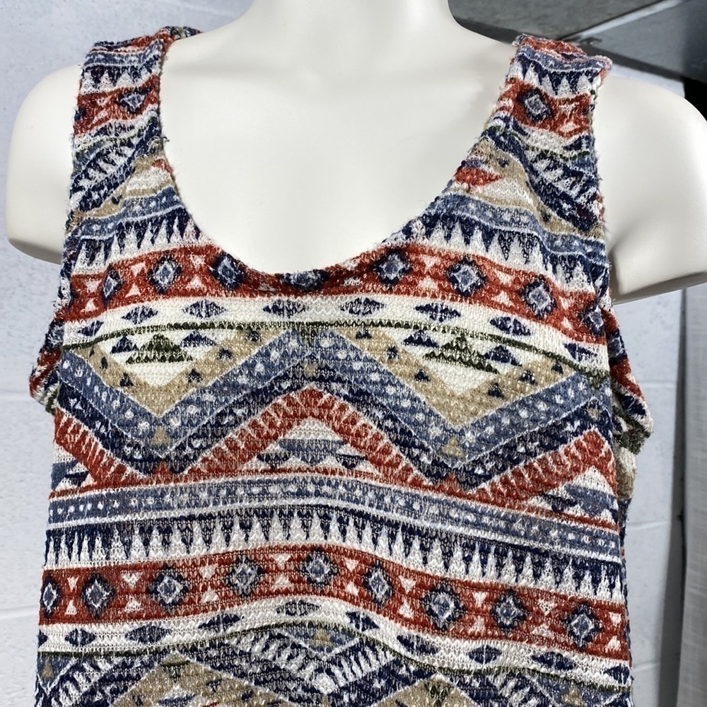 Aztec pattern tank top​​​​​​​​​​​​​​​​ - Picture 2 of 4